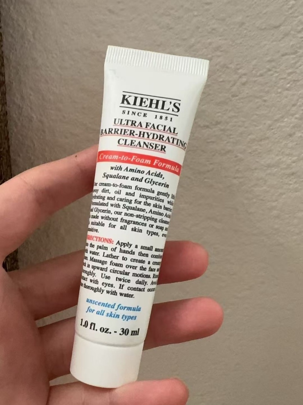 Title: Kiehl's Ultra Facial Barrier-Hydrating Cleanser Mini (1.0 fl oz / 30ml)